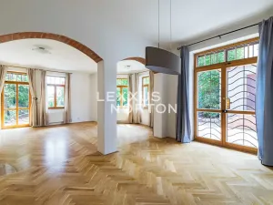 Pronájem rodinného domu, Praha - Nebušice, Malý dvůr, 250 m2