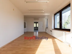 Prodej komerční nemovitosti, Modlany - Drahkov, 2300 m2