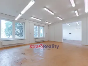 Prodej komerční nemovitosti, Modlany - Drahkov, 2300 m2