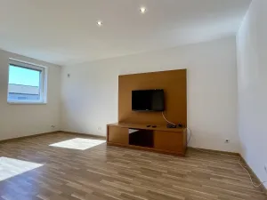 Pronájem bytu 2+kk, Ostrava - Heřmanice, Koněvova, 72 m2