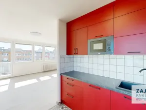 Prodej bytu 3+kk, Praha, Novodvorská, 68 m2