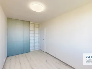 Prodej bytu 3+kk, Praha, Novodvorská, 68 m2