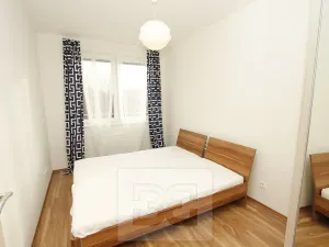 Pronájem bytu 2+kk, Praha - Uhříněves, U uhříněveské obory, 47 m2