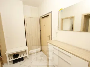 Pronájem bytu 2+kk, Praha - Uhříněves, U uhříněveské obory, 47 m2