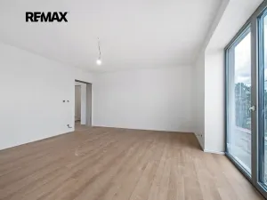 Prodej bytu 3+kk, Moravany, Květná, 79 m2