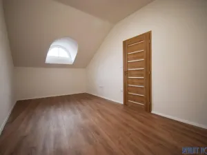 Pronájem bytu 3+kk, Ústí nad Labem - Krásné Březno, Drážďanská, 72 m2