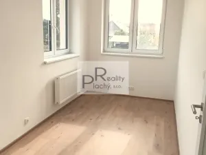 Prodej bytu 2+kk, Hevlín, 67 m2