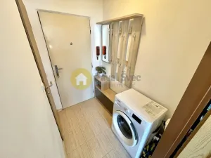 Pronájem bytu 2+kk, Strakonice - Strakonice II, Luční, 37 m2