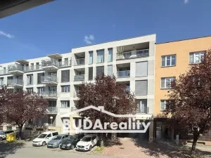 Pronájem bytu 1+1, Zlín, Sadová, 41 m2