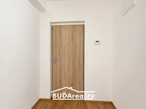 Pronájem bytu 1+1, Zlín, Sadová, 41 m2