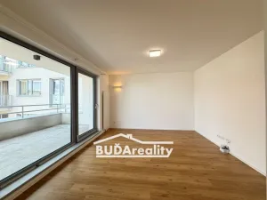 Pronájem bytu 1+1, Zlín, Sadová, 41 m2