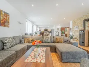 Prodej rodinného domu, Cvrčovice, 168 m2