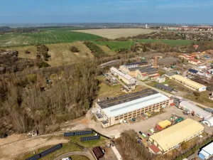 Prodej komerčního pozemku, Rynholec, 1688 m2