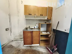 Pronájem obchodního prostoru, Pardubice, Za Pasáží, 73 m2