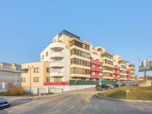 Pronájem garáže, Praha - Strašnice, Strančická, 25 m2