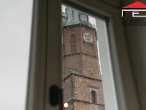 Prodej atypického bytu, Frýdek-Místek, Zámecké nám., 405 m2