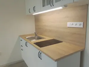 Pronájem bytu 1+kk, Hradec Králové, třída Edvarda Beneše, 30 m2