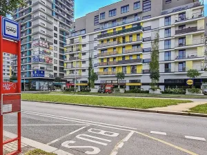 Pronájem bytu 2+kk, Praha - Malešice, 55 m2