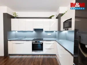 Prodej bytu 3+kk, Praha, Novovysočanská, 67 m2