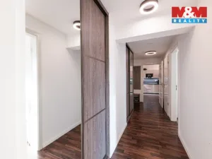 Prodej bytu 3+kk, Praha, Novovysočanská, 67 m2