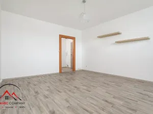 Pronájem bytu 3+1, Krnov, Dvořákův okruh, 85 m2