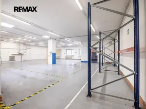Pronájem výrobních prostor, Rudná, Masarykova, 1270 m2