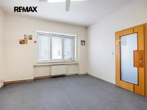 Pronájem výrobních prostor, Rudná, Masarykova, 1270 m2