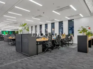 Pronájem kanceláře, Praha, Evropská, 1560 m2