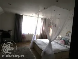 Dražba vícegeneračního domu, Praha - Letňany, Vamberská, 246 m2