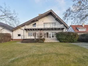 Pronájem vily, Průhonice, Sadová, 350 m2