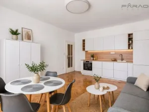 Prodej bytu 3+kk, Praha - Karlín, Sokolovská, 110 m2