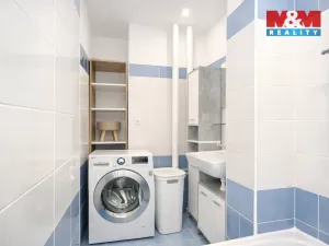 Pronájem bytu 3+kk, Praha - Vysočany, Podnádražní, 72 m2