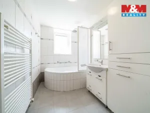 Pronájem bytu 1+kk, Plzeň - Skvrňany, Waltrova, 50 m2