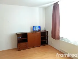 Pronájem bytu 1+kk, Brno, Hrázka, 40 m2