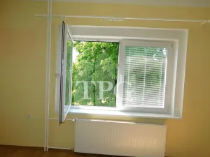 Prodej vícegeneračního domu, Mochov, 296 m2