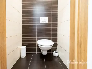 Pronájem bytu 3+kk, Praha - Holešovice, Osadní, 76 m2