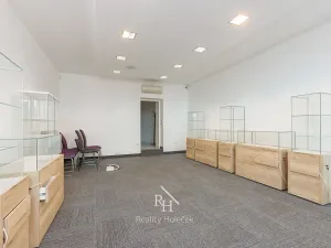 Pronájem obchodního prostoru, Kladno, T. G. Masaryka, 69 m2