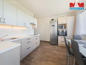 Prodej bytu 3+1, Jindřichův Hradec - Jindřichův Hradec III, sídliště Vajgar, 73 m2