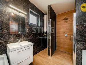 Prodej rodinného domu, Bystřice, 220 m2