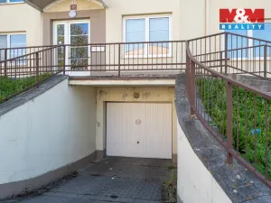 Prodej garážového stání, Olomouc - Slavonín, Topolová, 18 m2