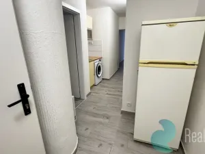 Pronájem bytu 1+1, Kaplice, Omlenická, 30 m2