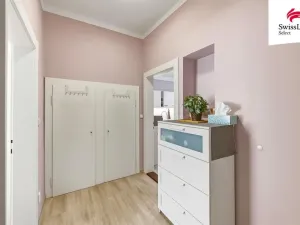 Prodej rodinného domu, Praha - Kobylisy, Pakoměřická, 160 m2
