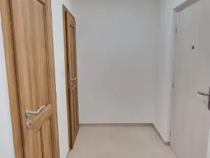 Prodej bytu 2+1, Tmaň, 42 m2