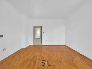 Prodej bytu 2+1, Polevsko, 70 m2