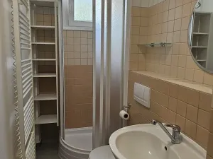 Pronájem bytu 2+kk, Praha - Břevnov, Mládeže, 42 m2