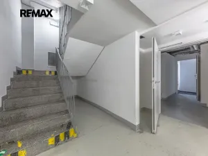 Prodej bytu 1+kk, Praha - Střížkov, Děčínská, 23 m2