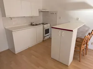 Pronájem bytu 2+kk, Pardubice, nábřeží Závodu míru, 64 m2