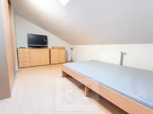 Pronájem bytu 2+kk, Praha - Běchovice, Mladých Běchovic, 51 m2