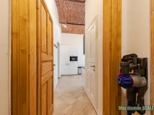 Pronájem bytu 1+1, Praha - Nové Město, Hálkova, 46 m2