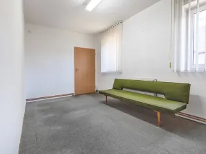 Prodej obchodního prostoru, Kolín, Roháčova, 340 m2